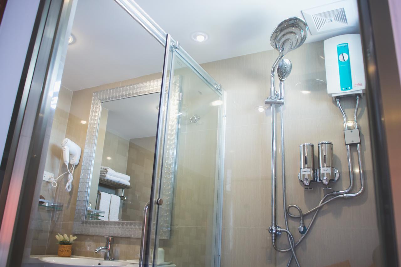 Maverick Ratchada Hotel Bangkok Extérieur photo
