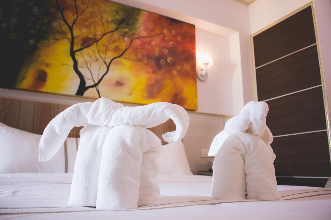 Maverick Ratchada Hotel Bangkok Extérieur photo